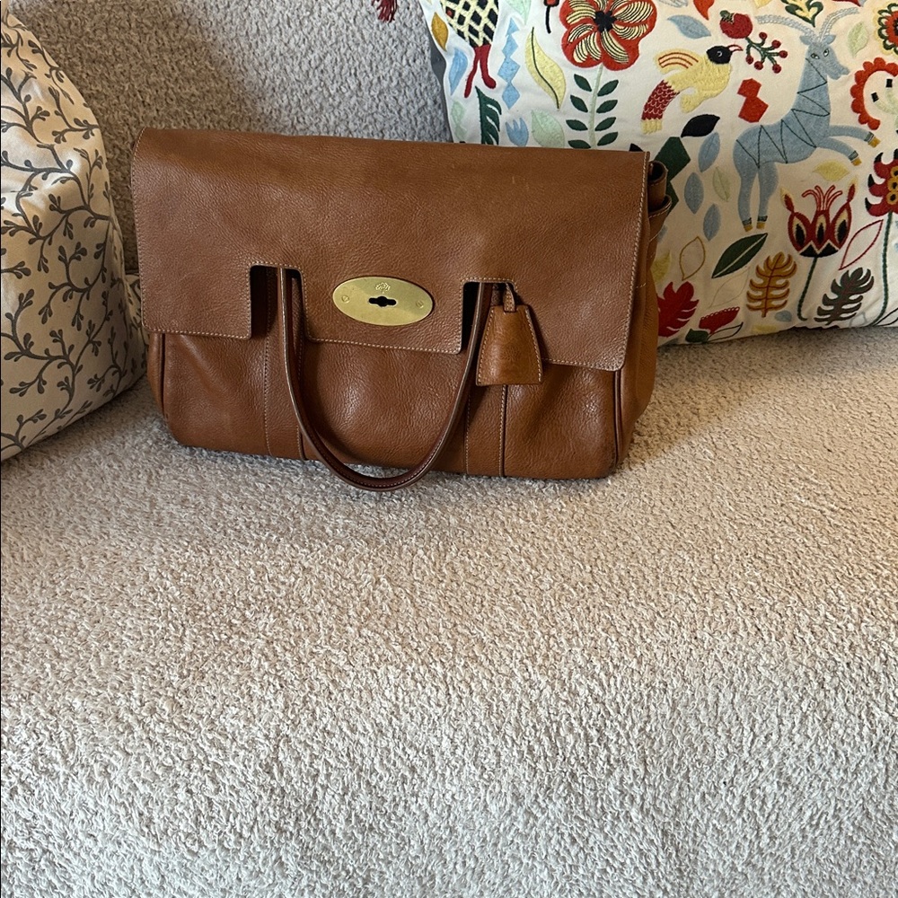Authentic Mulberry Tan Leather Bag with Gold Accent
